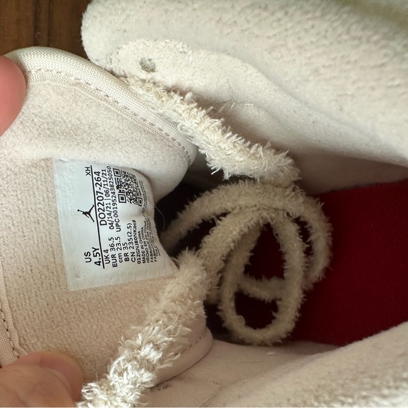 Nike Air Jordan 1 - Picture 4 of 8